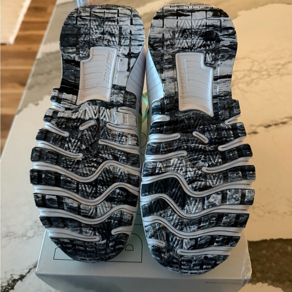 Nike woman’s custom Free Metcons Brand new never worn - Picture 7 of 9